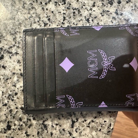 MCM: crossbody purse and card holder - Picture 6 of 7